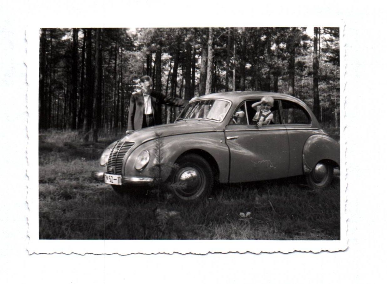 Foto Ifa F9 Auto Oldtimer vintage Foto Ifa F9 Auto Oldtimer vintage