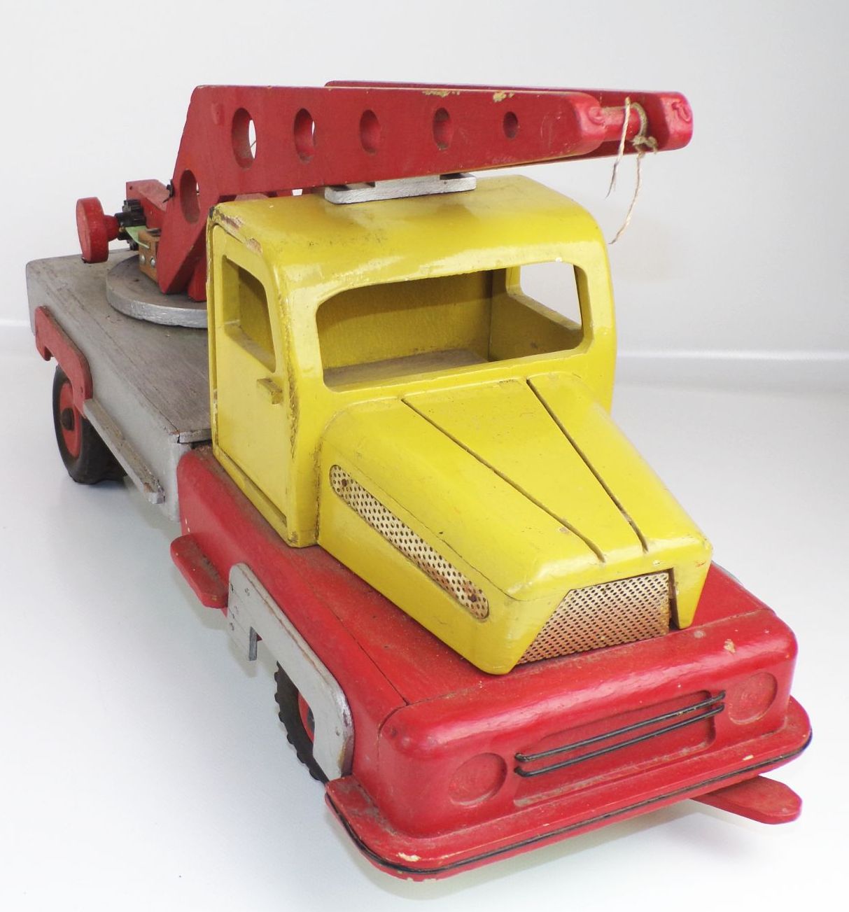 Alter Kranwagen DDR Holz Laster LKW truck um 1960