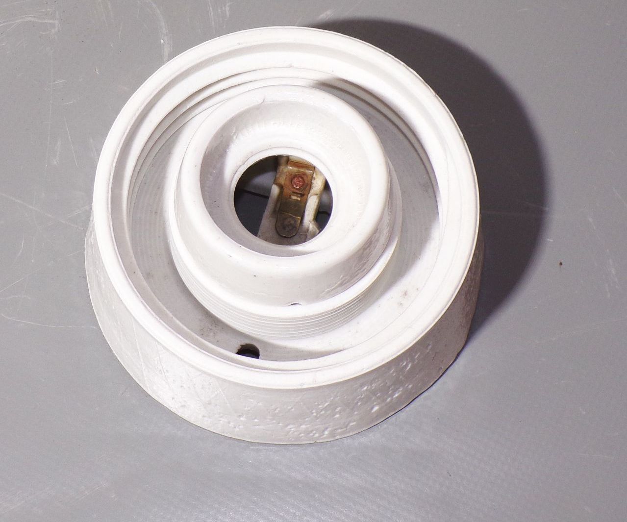 Alte Glaskolbenlampe Porzellan Deckenlampe Leuchte Glas Industrie Design