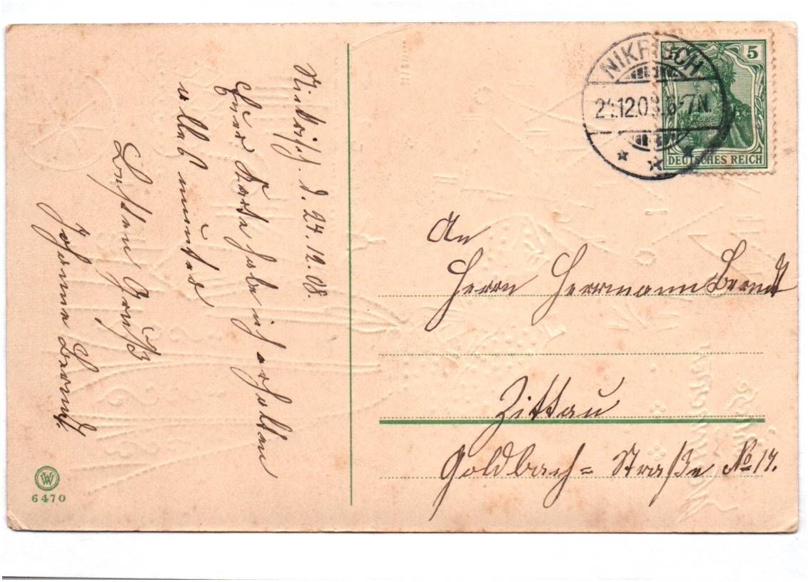 Weihnachten Postkarte Frau schmückt Christbaum gold geprägt Ak 