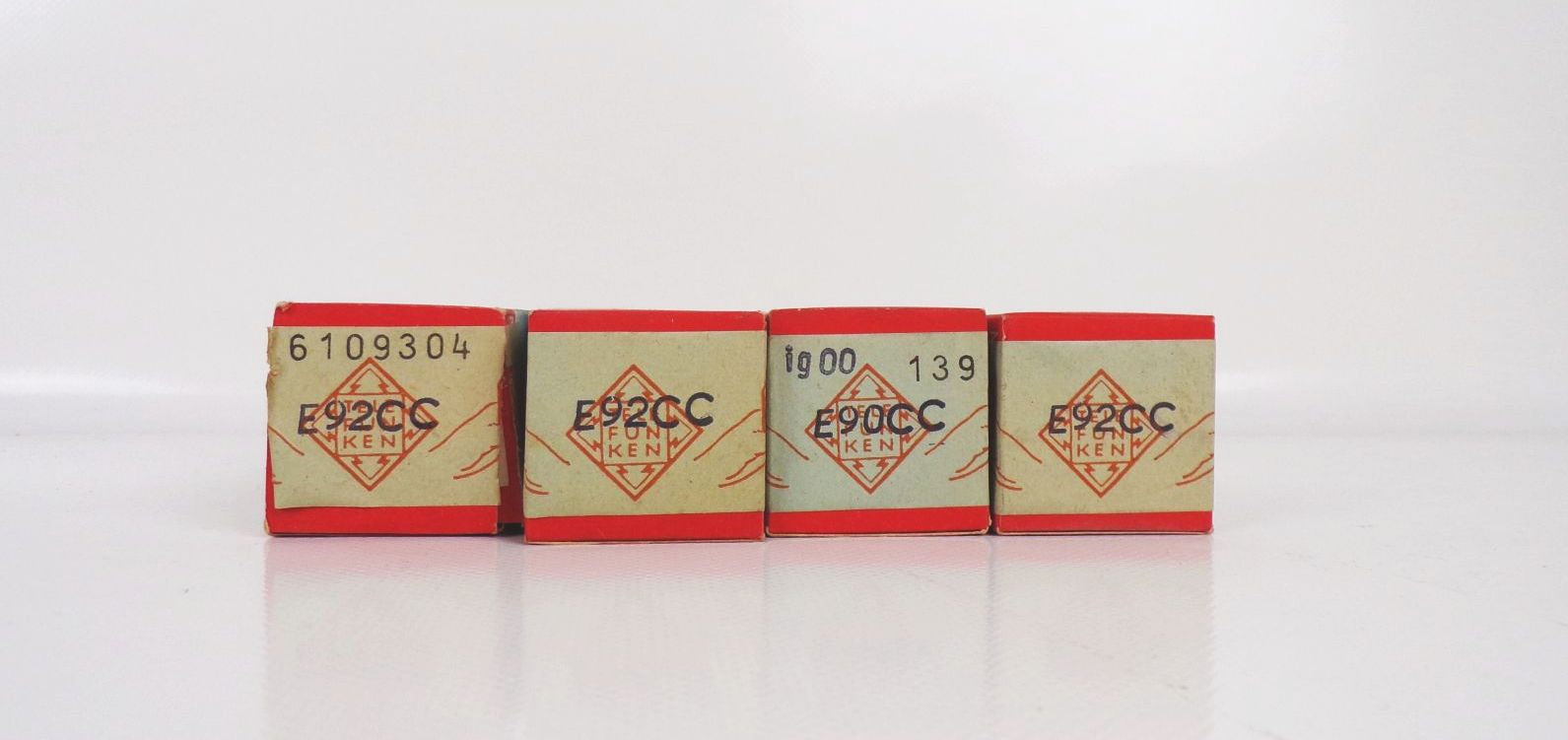 4 x Telefunken Röhre E92CC unbenutzt OVP tubes