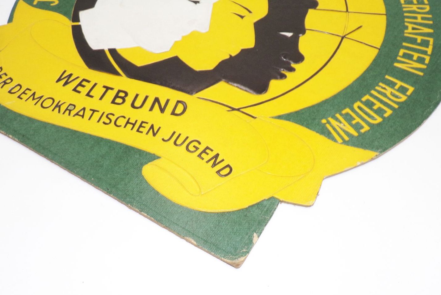 Altes DDR Schild Weltbund Demokratische Jugend Vereinige Dich Frieden 