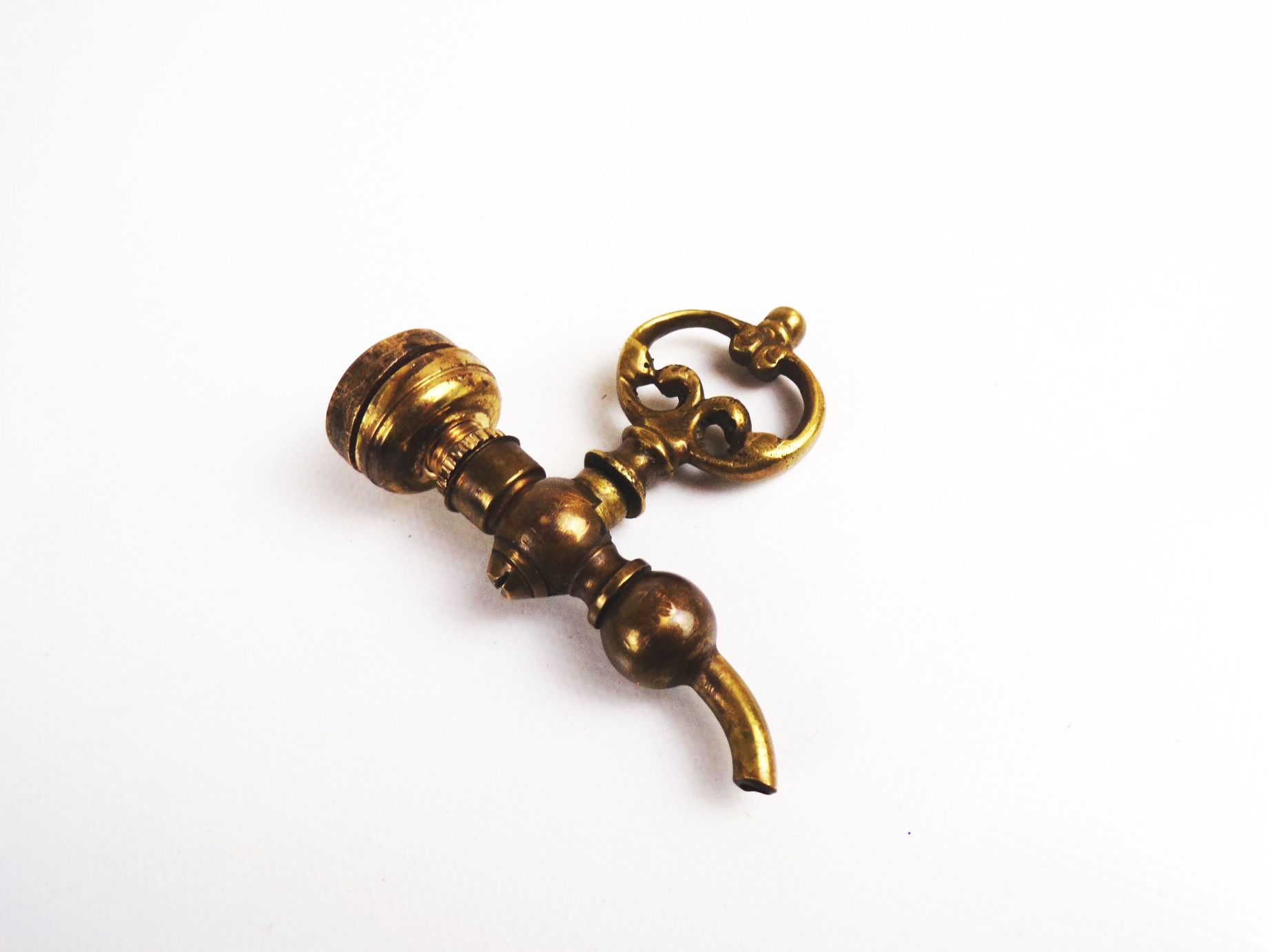 Alter Zapfhahn Messing für Spender Apothekergefäße verzierter Ablasshahn Alter Zapfhahn Messing für Spender Apothekergefäße verzierter Ablasshahn