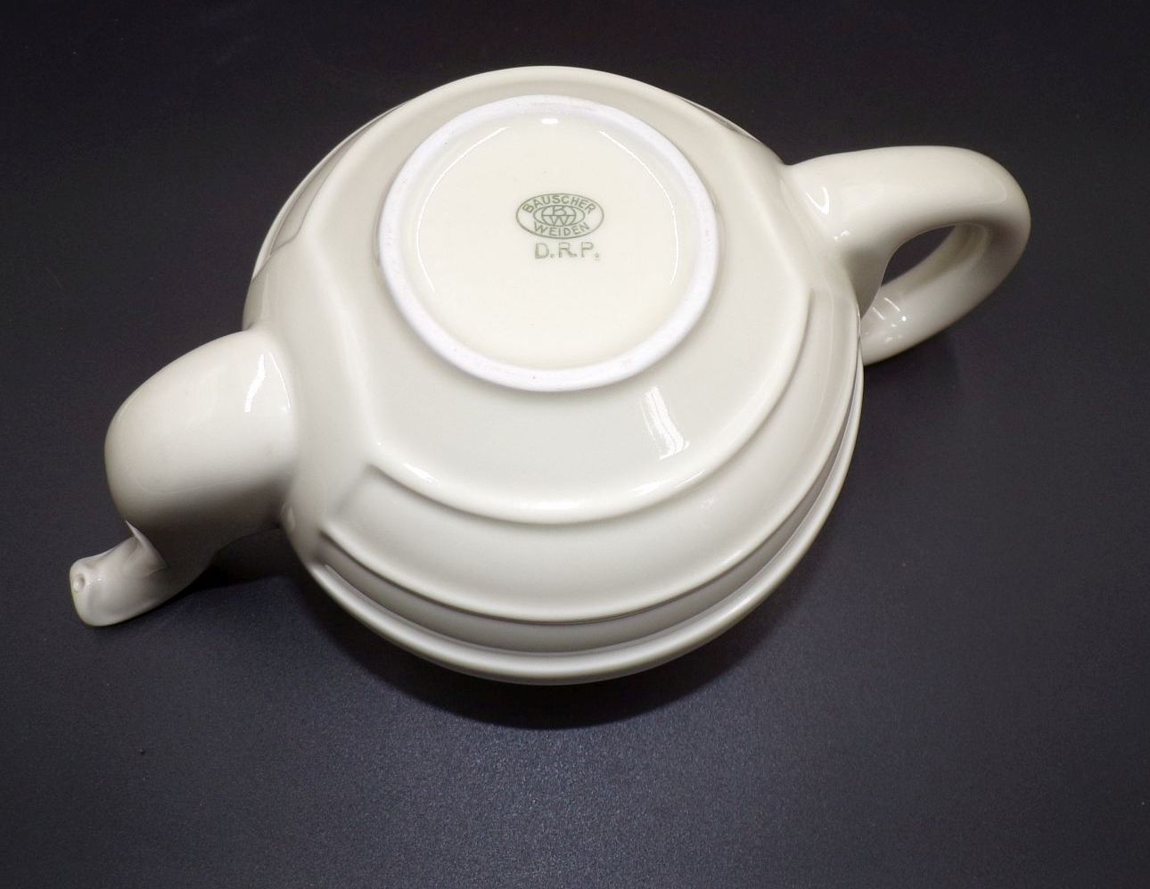 WMF Teekanne Kugel Bauhaus Design Bauscher Weiden DRP Hammerschlag