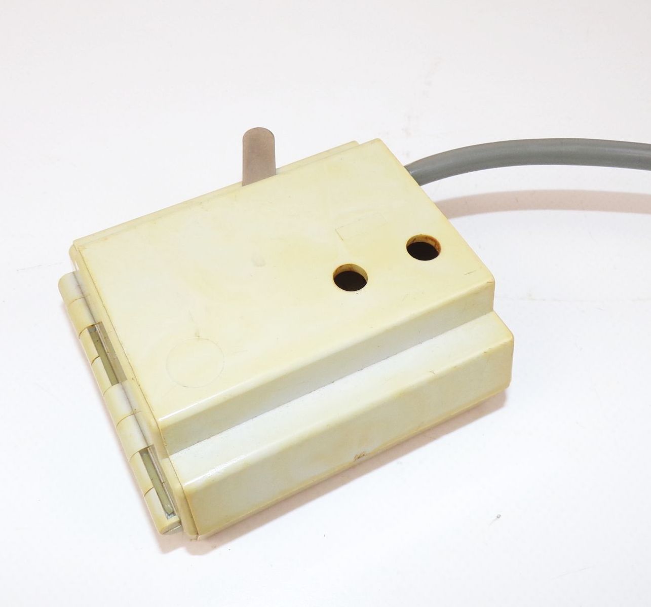 Uniket Raupe Fernlenkauto Selbstlader DDR Spielzeug