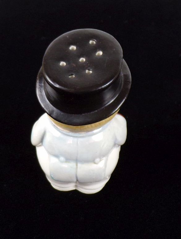 Alte Salzstreuer Pfefferstreuer Figuren googly Porzellan Figuren