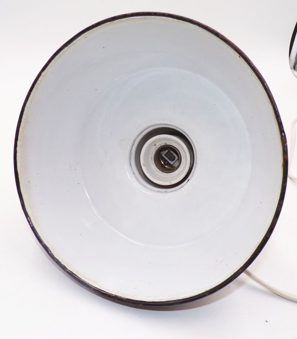 Alte Emaille Deckenleuchte Werkstattlampe schwarz E27 Schwarz Email Alte Emaille Deckenleuchte Werkstattlampe schwarz E27 Schwarz Email