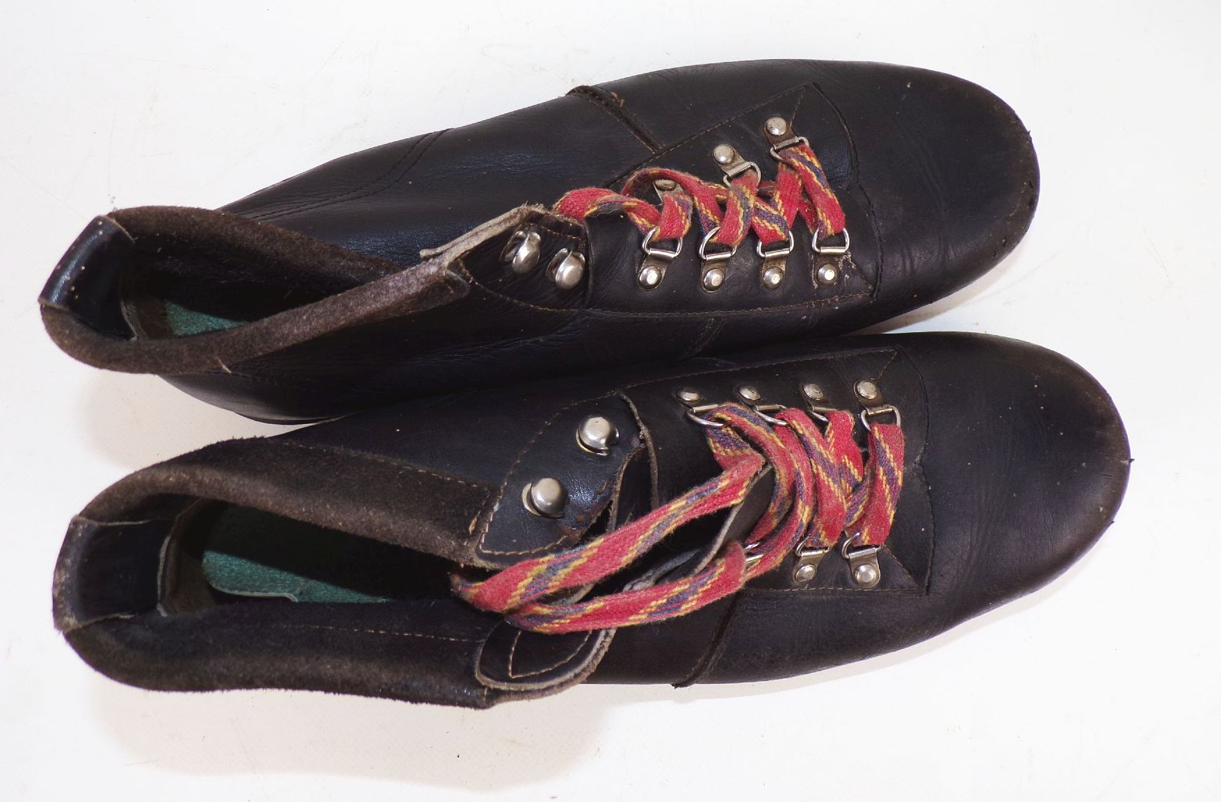 Tourist Schuhe Bergsteiger Schuhe Größe 42 schwarz Lederschuhe Wanderschuhe