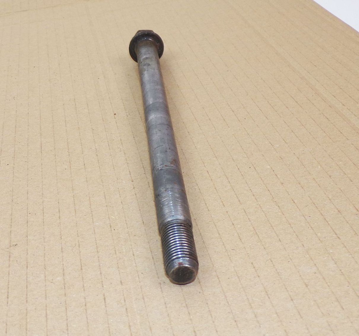 Alte Vorderradachse Motorrad MZ ES 