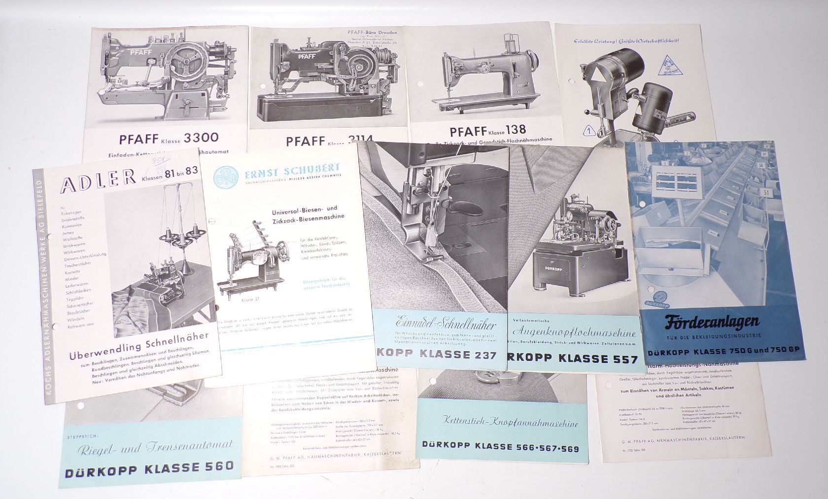 Konvolut Nähmaschinen Prospekte Bedienungsanleitungen Dürkopp Pfaff 