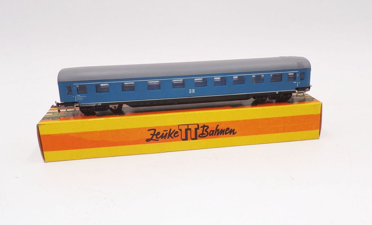 Zeuke 545/79/2 Personenwagen DR blau Spur TT