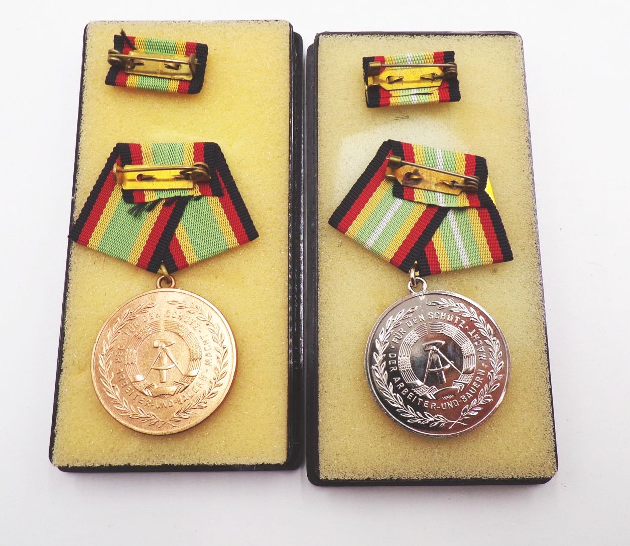 NVA Für Treue Dienste DDR Silber Bronze Stufe 2 Stück