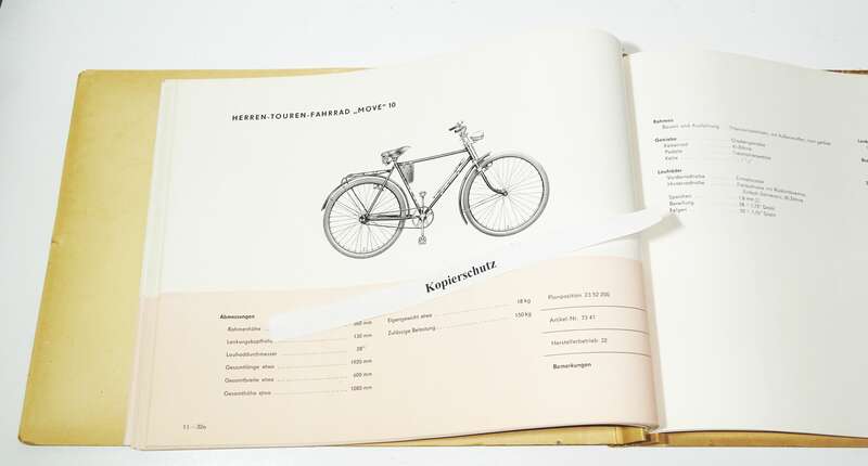 DDR Katalog Strassenfahrzeuge Auto Motorrad Fahrrad 1957 Rarität mit Preisliste Wartburg Simson Trabant Sachsenring Diamant Möwe 