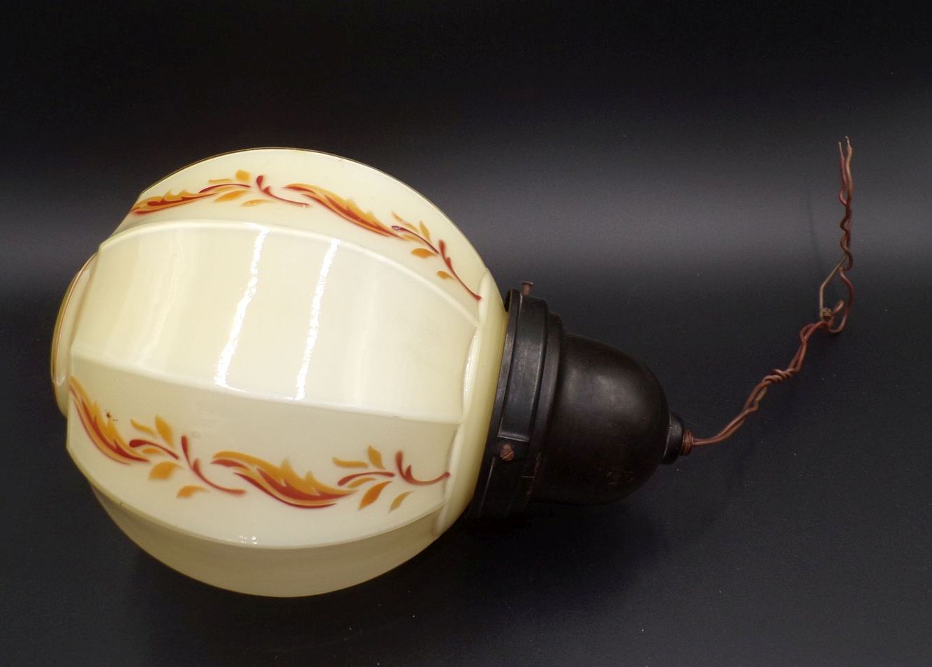 Alte Deckenleuchte Bakelit Glas E27 Spritzdekor Art Deco Deckenlampe Alte Deckenleuchte Bakelit Glas E27 Spritzdekor Art Deco Deckenlampe