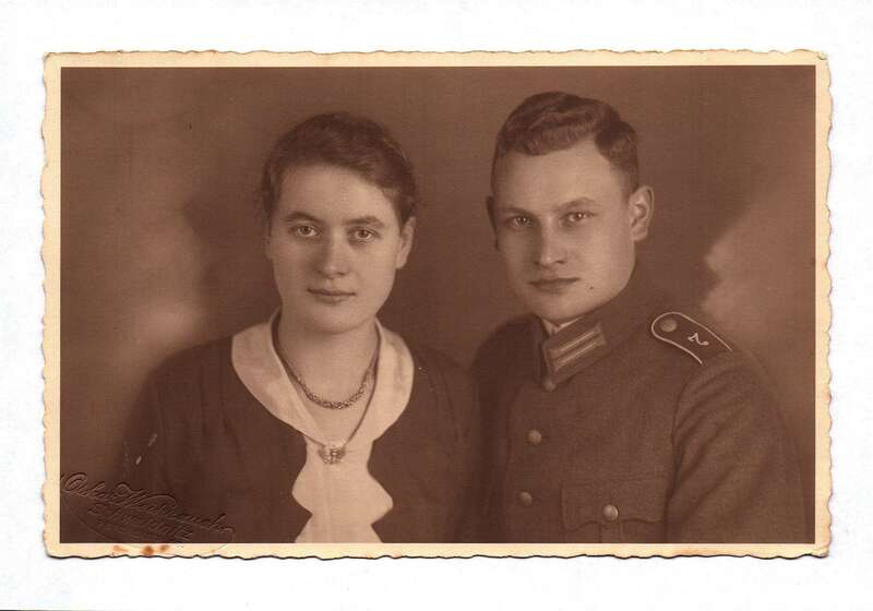 Foto Ansichtskarte Soldat Infanterie Regiment 7 mit Freundin