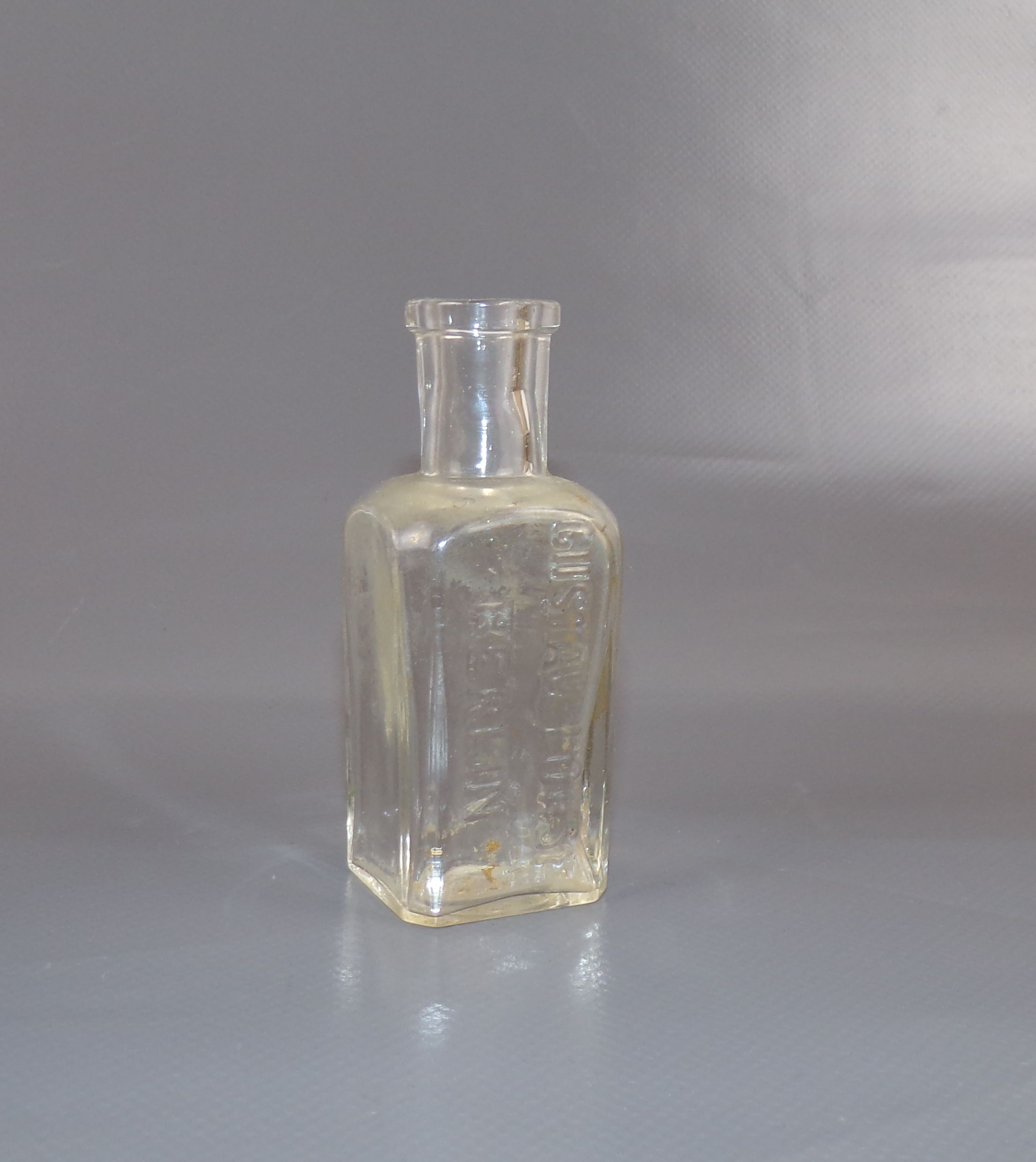 Alte Apotheker Flaschen 7 Stück Glas Bad Ems Köthen Berlin Storp Glasflasche