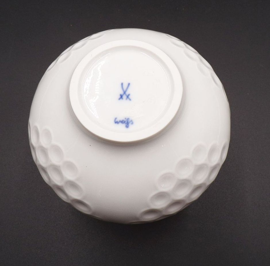 Meissen Vase Weiß klein 11 cm Vintage Design Form