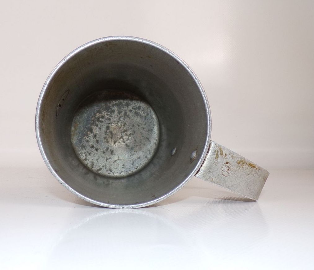 Alter Becher Aluminium 1 Liter Deko Pflanzgefäß