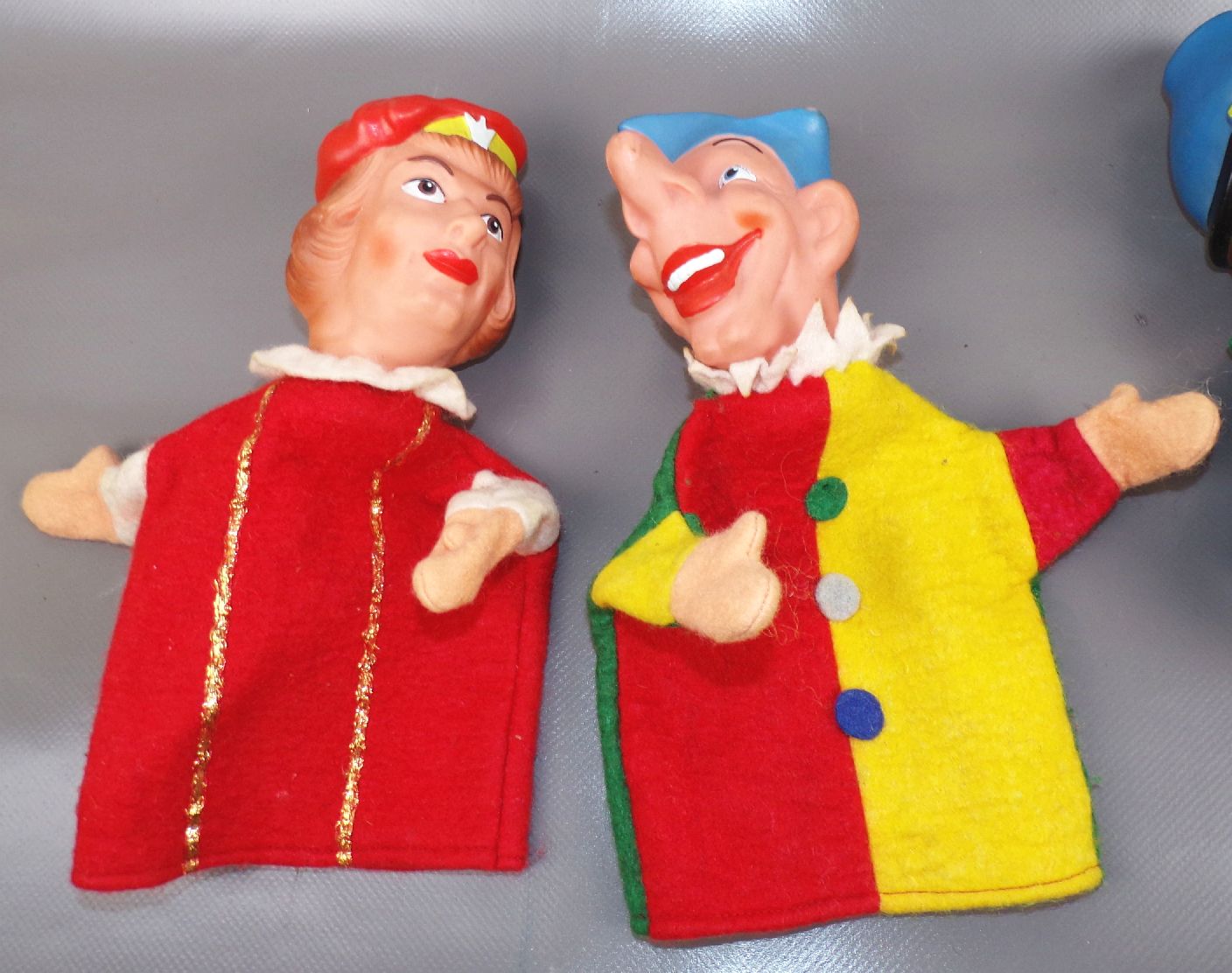 Konvolut DDR Kasperlepuppen Handpuppen Pittiplatsch Schnatterinchen Kasperle