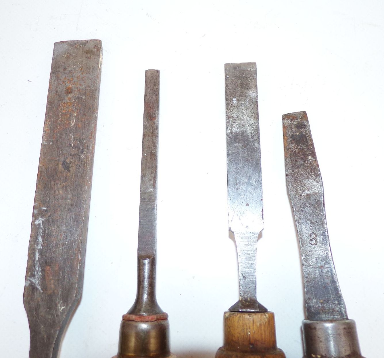 Alte Stemmeisen 4 Stück Beitel Stechbeitel