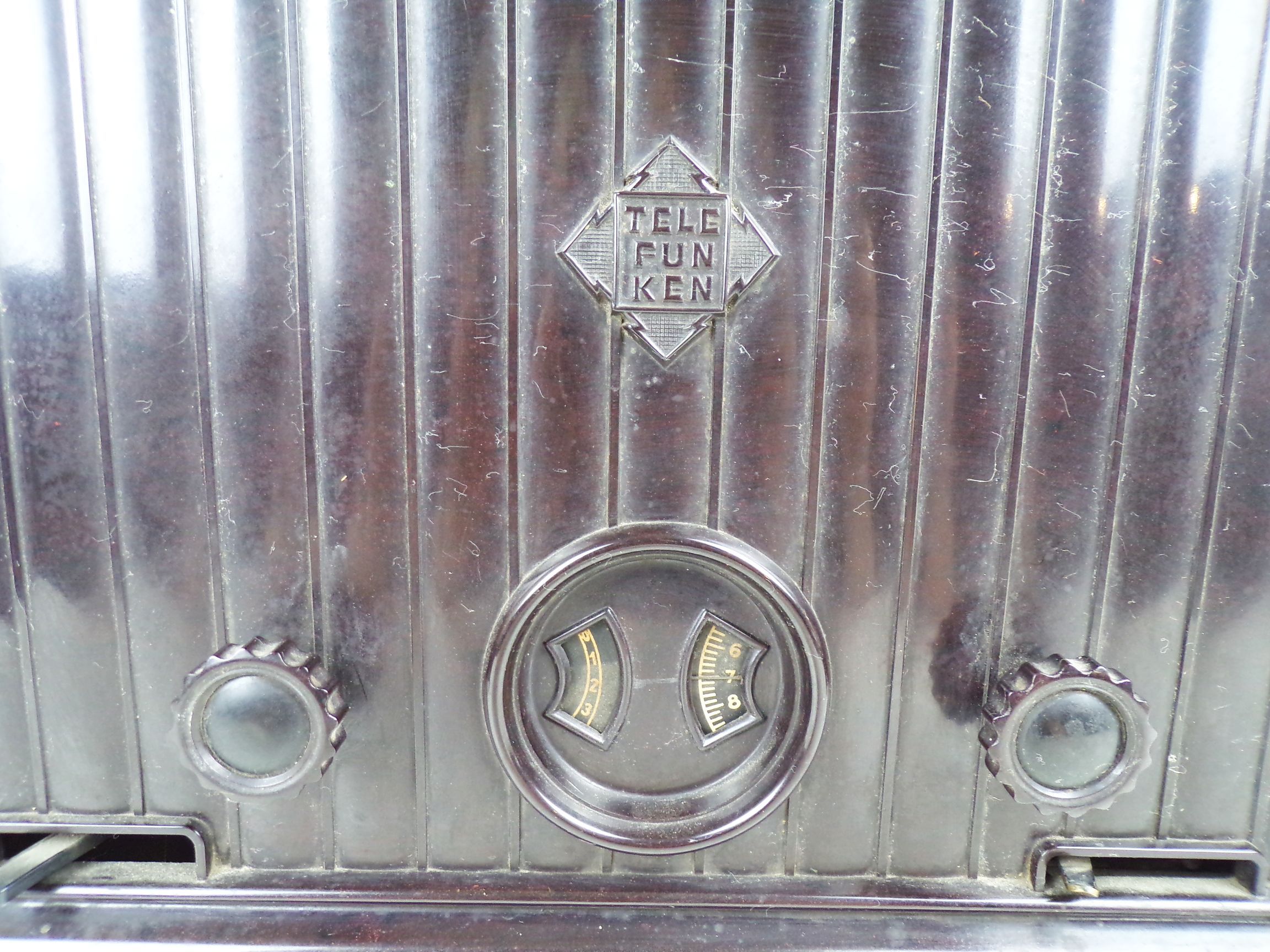 Telefunken Röhrenradio 33 W Bakelit Gehäuse 