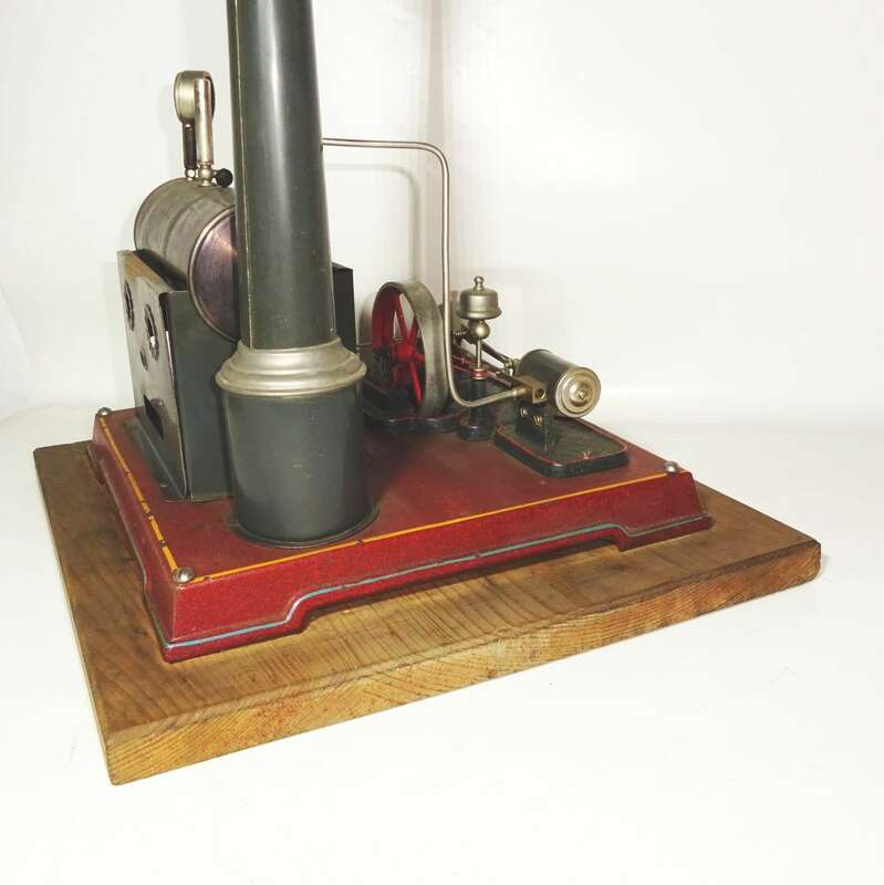 Alte Falk Dampfmaschine 