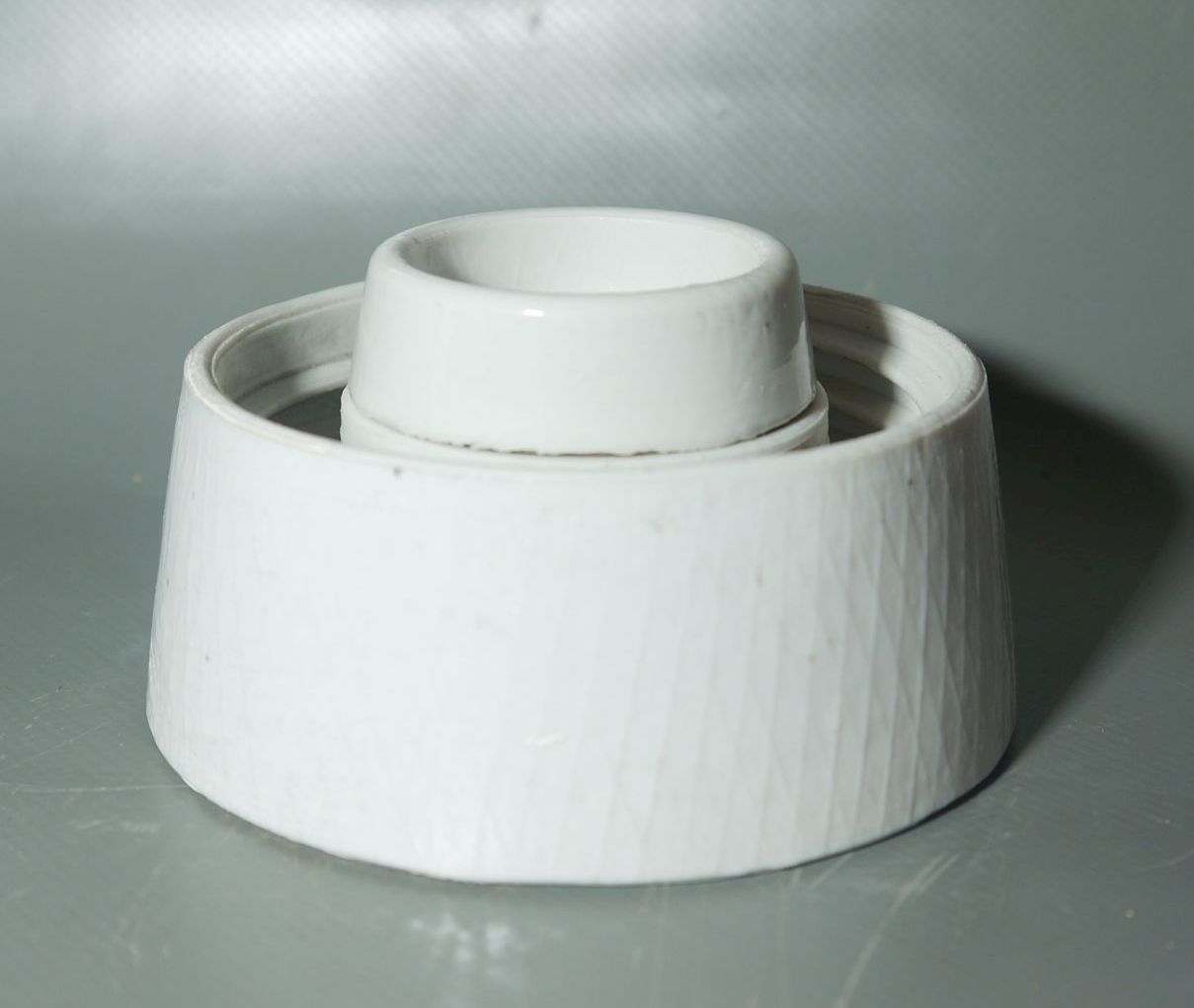 Alte Kugellampe Glas Kellerlampe Weiß Porzellan Fassung Deko Leuchte