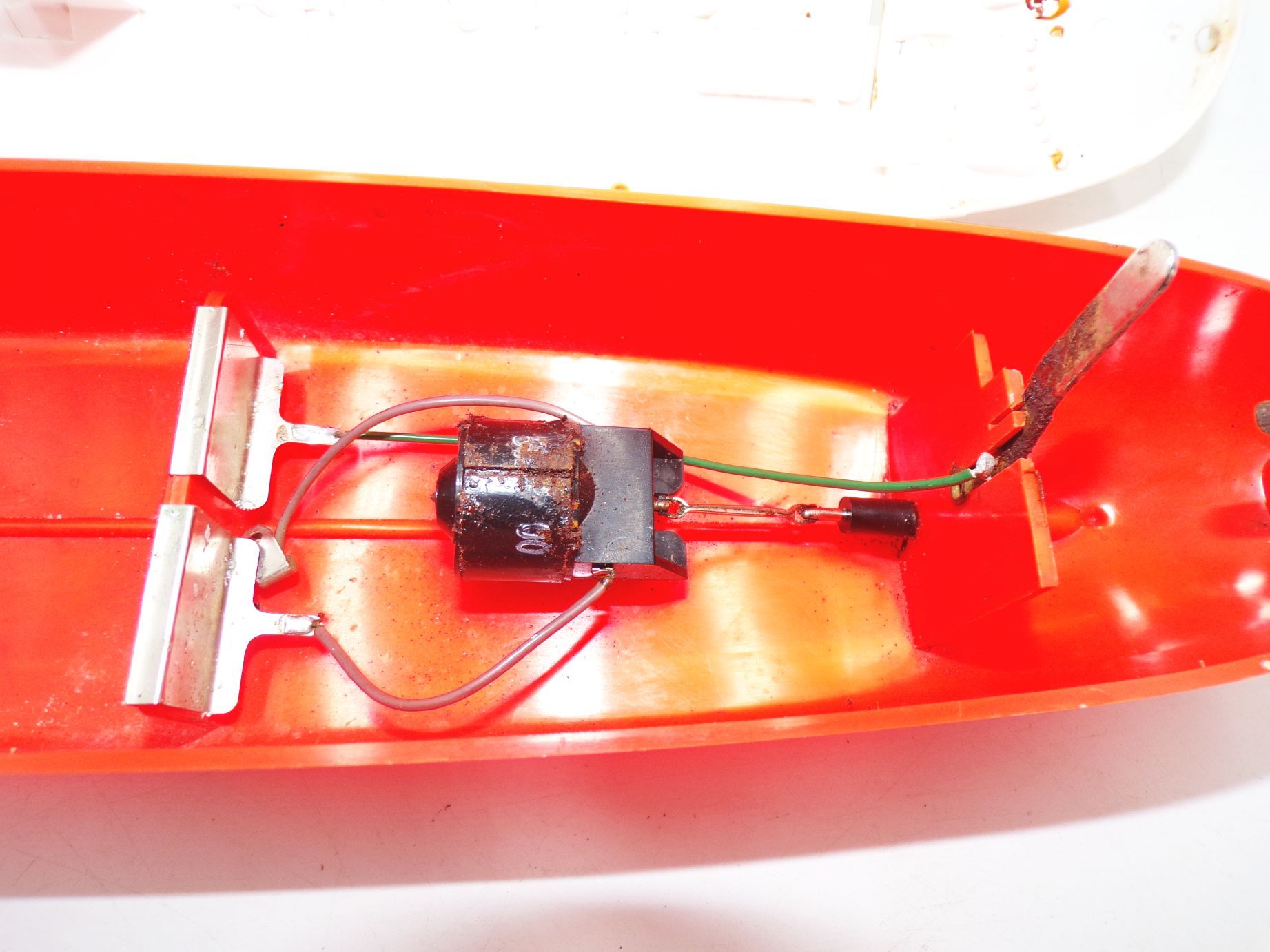 Zeuke Schiff Dampfer mit Originalkarton DDR Spielzeug