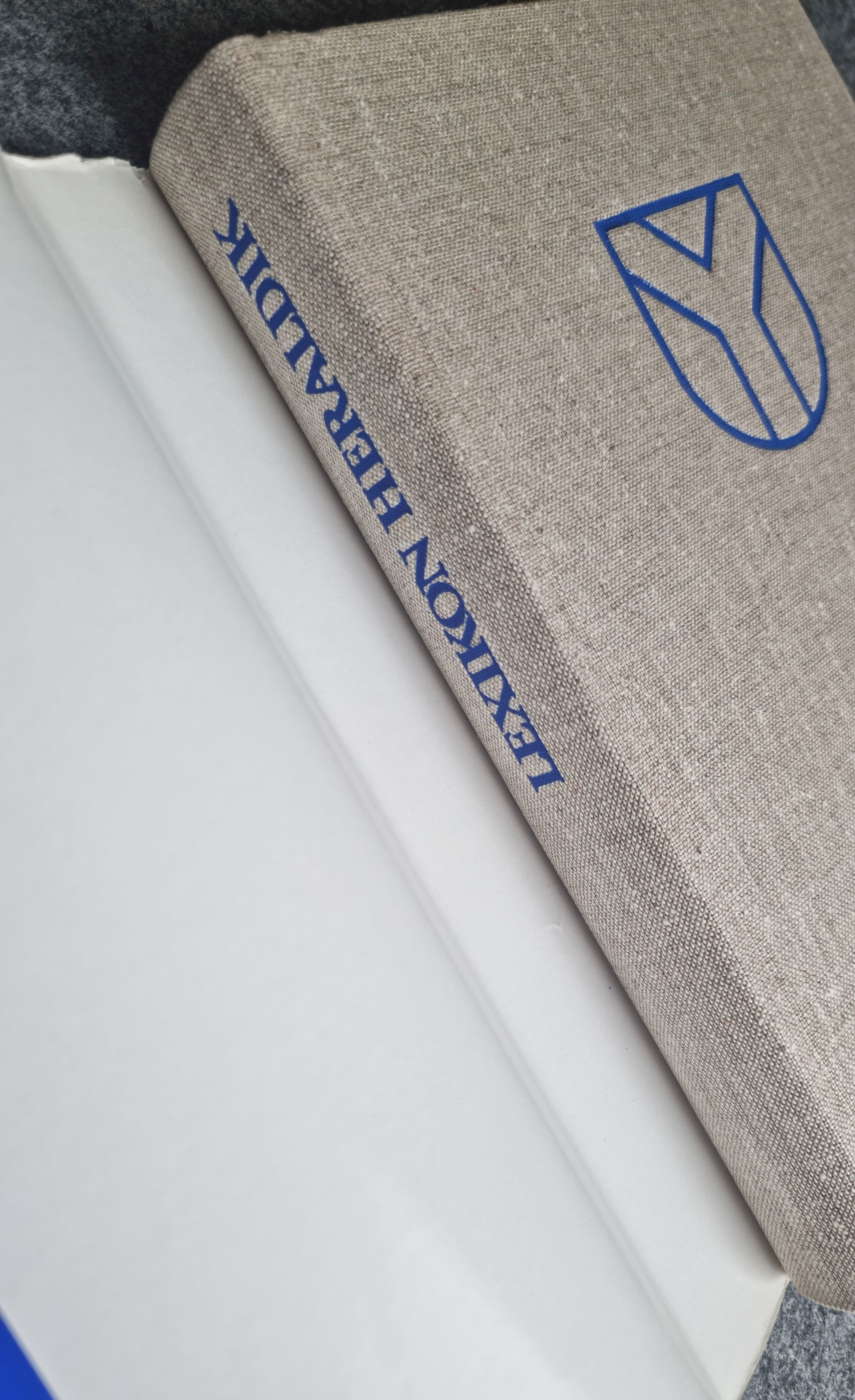 Lexikon der Heraldik Gert Oswald VEB Bibliographisches Institut Leipzig 1984 Lexikon der Heraldik Gert Oswald VEB Bibliographisches Institut Leipzig 1984