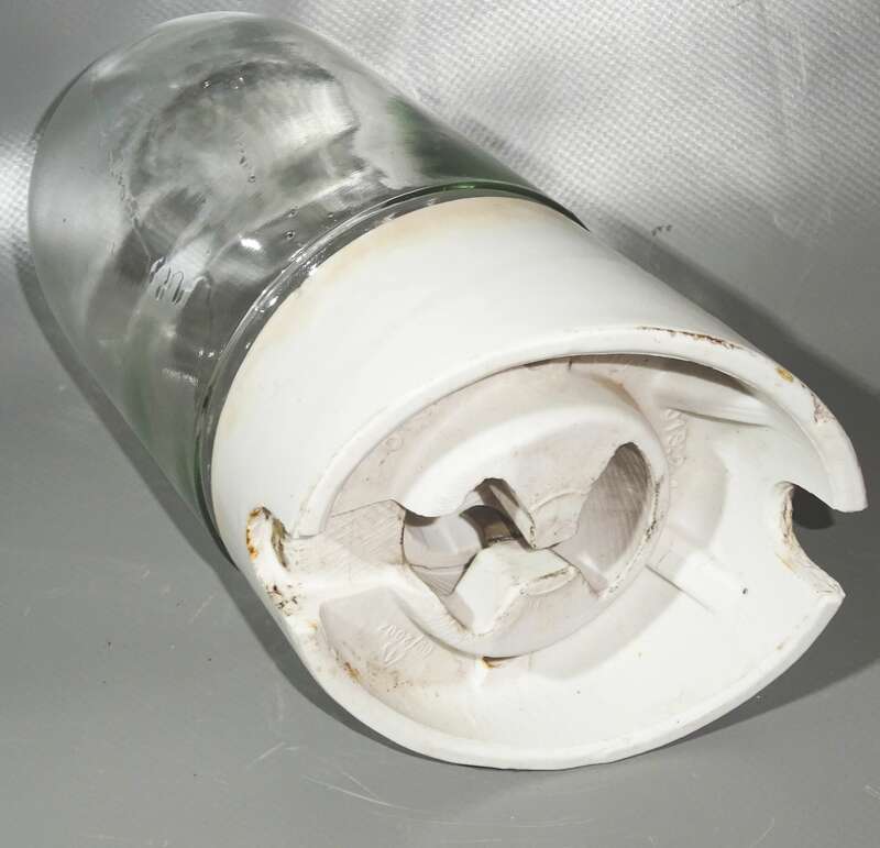 Vintage Glaskolbenlampe Flur Kellerlampe Leuchte Porzellan Glas Industrie Design 