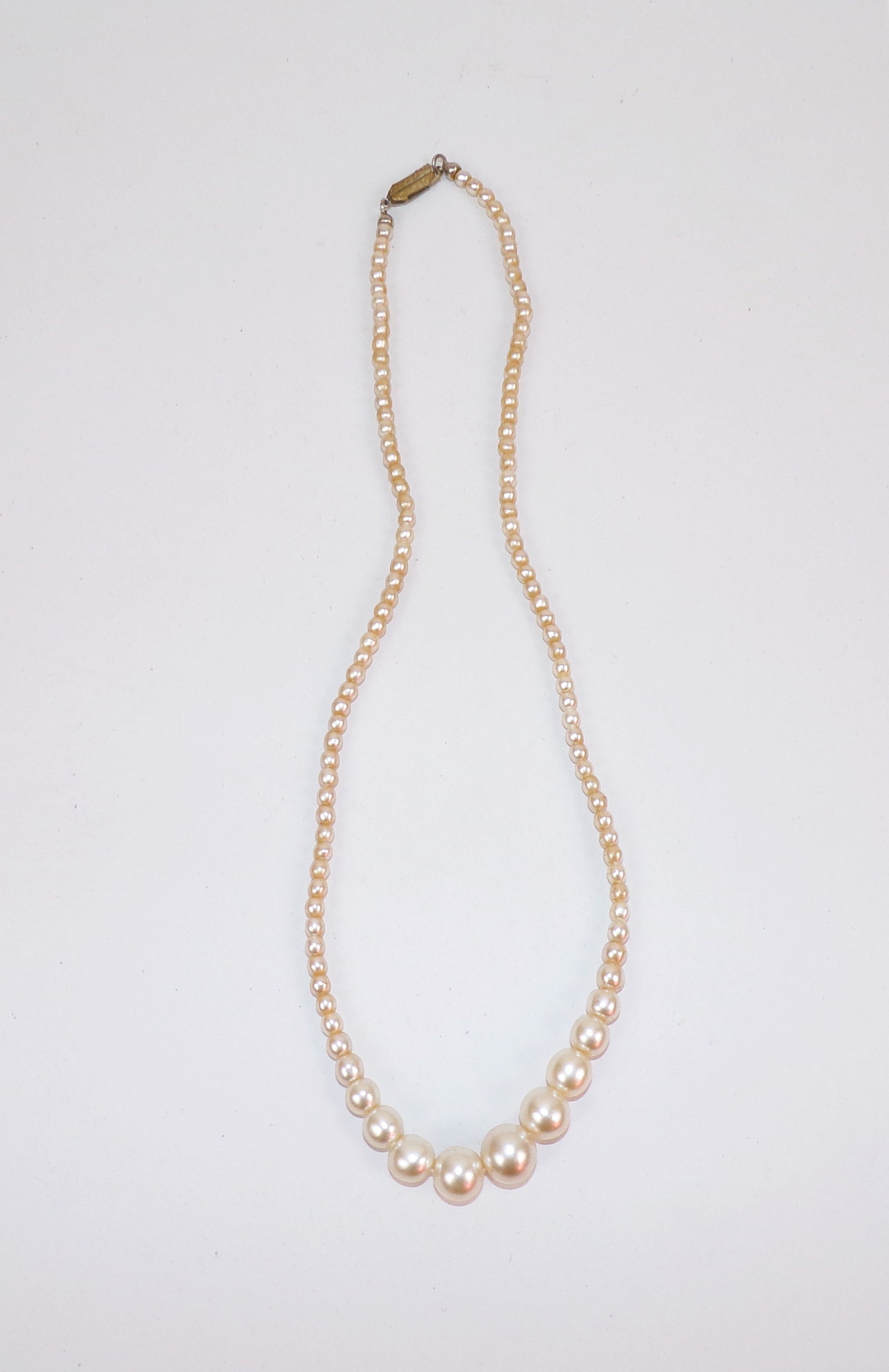 Alte Perlenkette 43 cm Modeschmuck