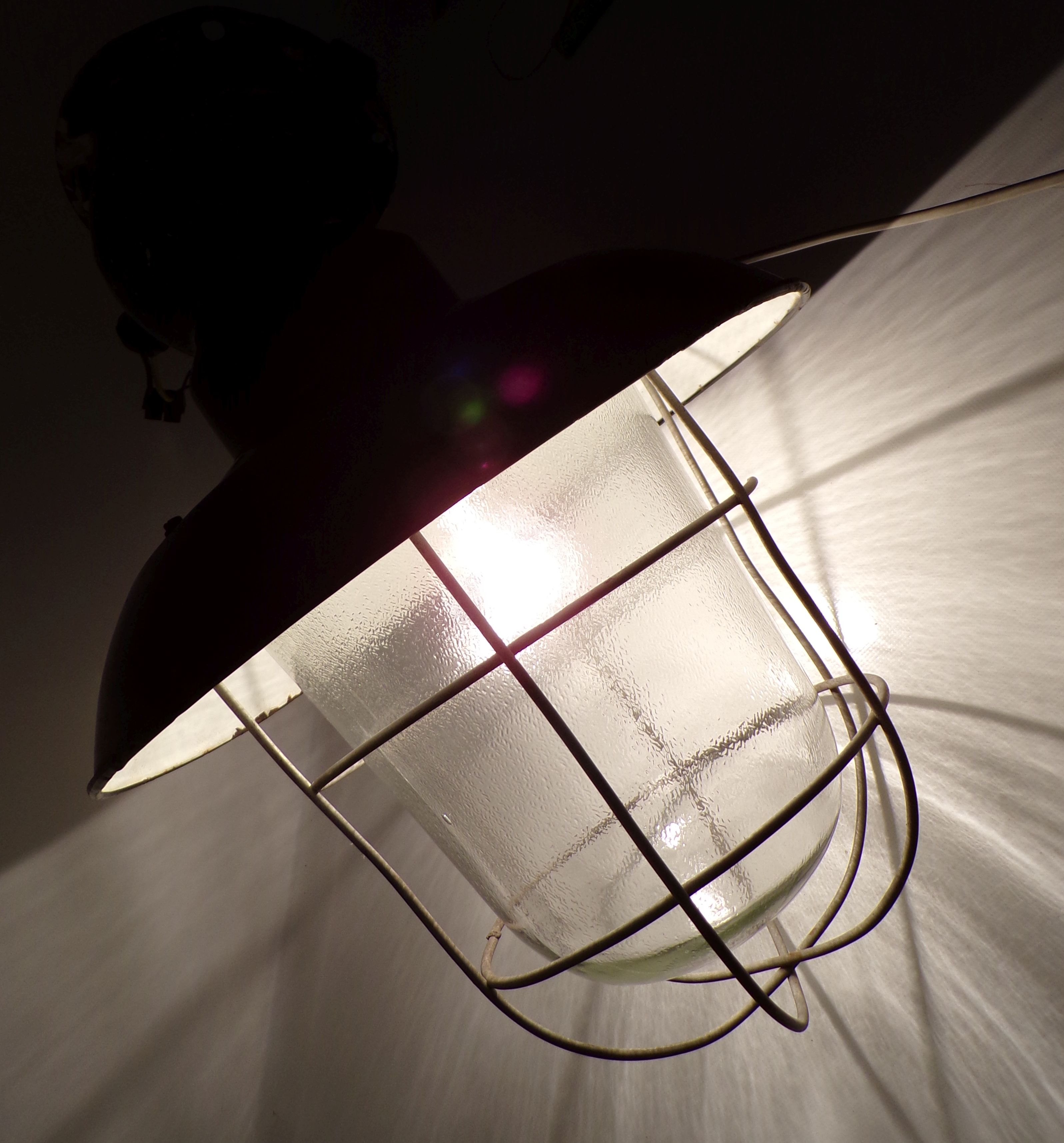 Fabriklampe Emaille Schwarz Rund Gitter Deckenleuchte Loft Industrie Fabriklampe Emaille Schwarz Rund Gitter Deckenleuchte Loft Industrie