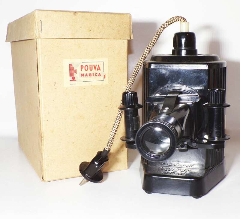 Pouva Magica Bakelit DDR Filmprojektor 