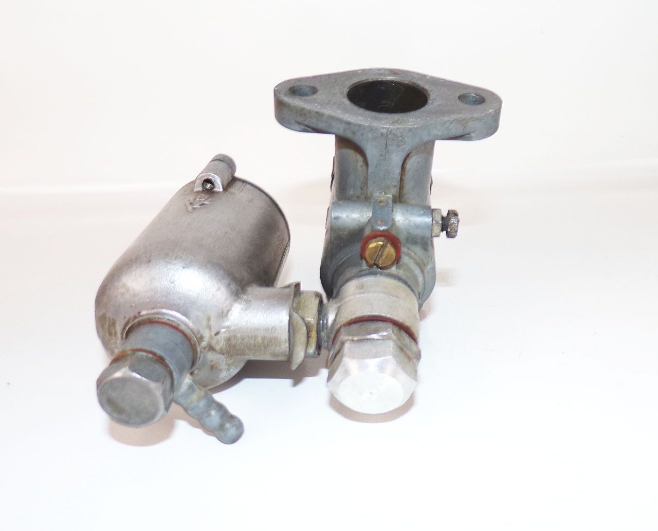 Alter Awo Vergaser BVF 