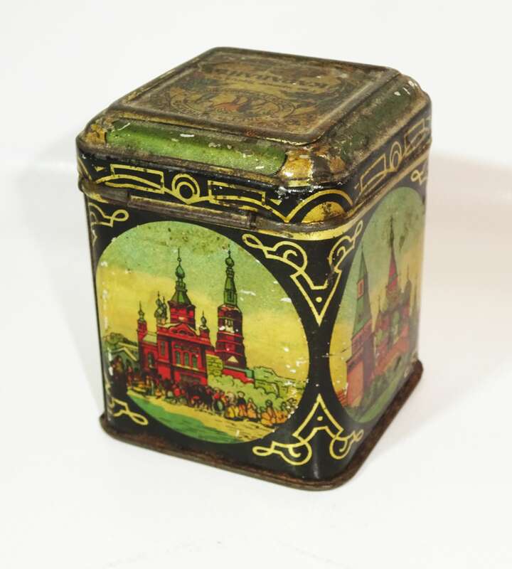 Alte russische Blechdose Basilius Kathedrale Babuschka um 1910 