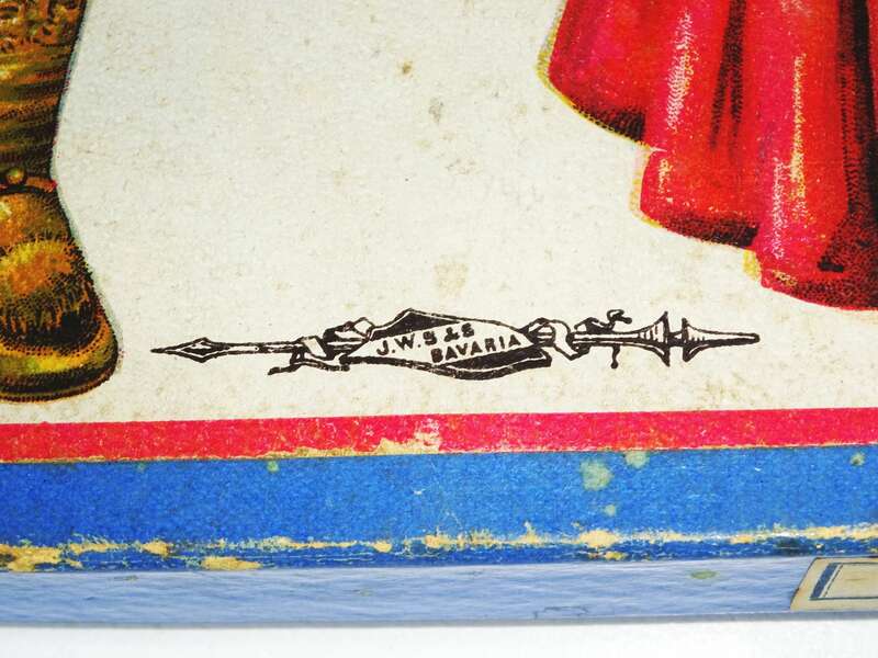 Spear Nürnberg Püppchens Garderobe Anziehpuppe Pappe um 1910