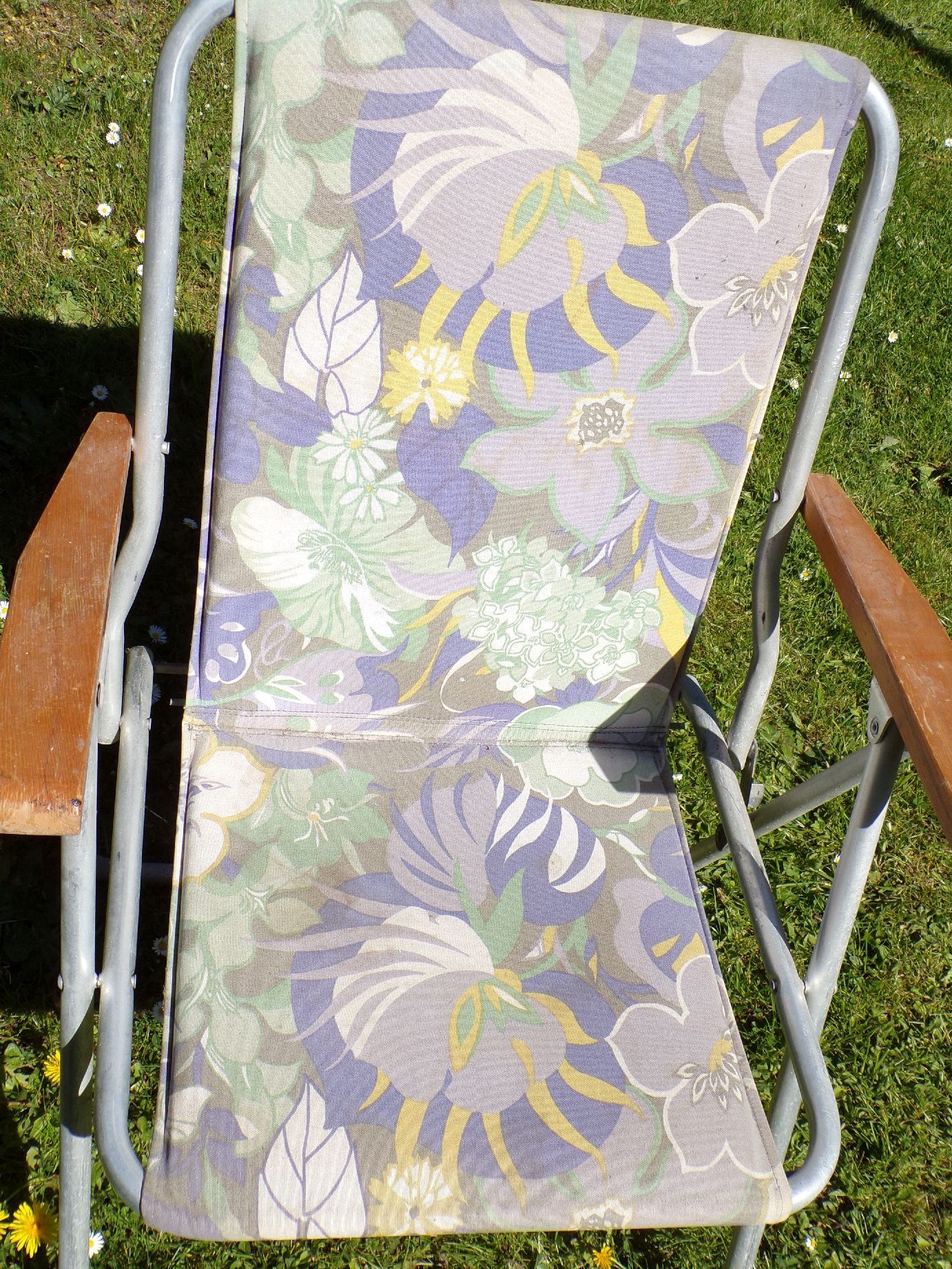 DDR Gartenstuhl Campingstuhl Bunt Blumen Klappstuhl 