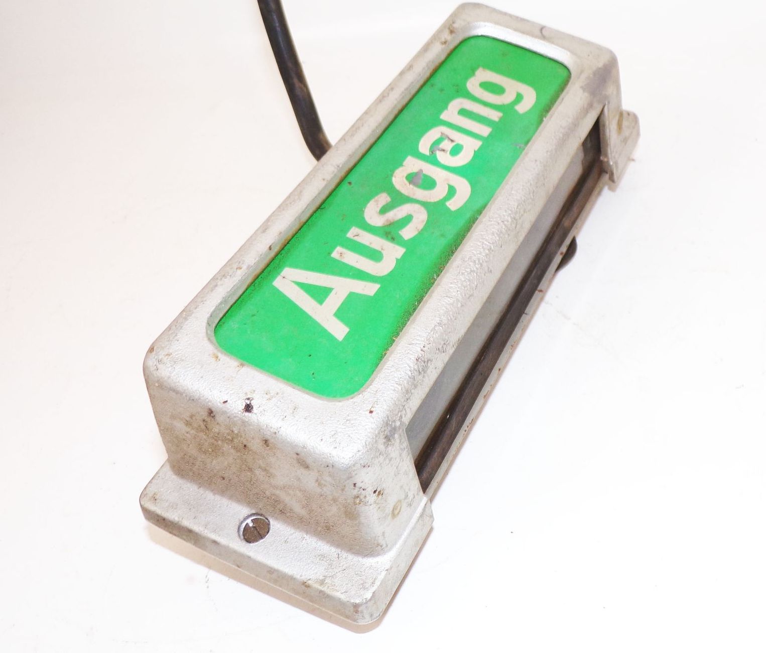 Altes Kino Ausgang Schild beleuchtet Lampe Leuchte Notausgang Industriedesign 