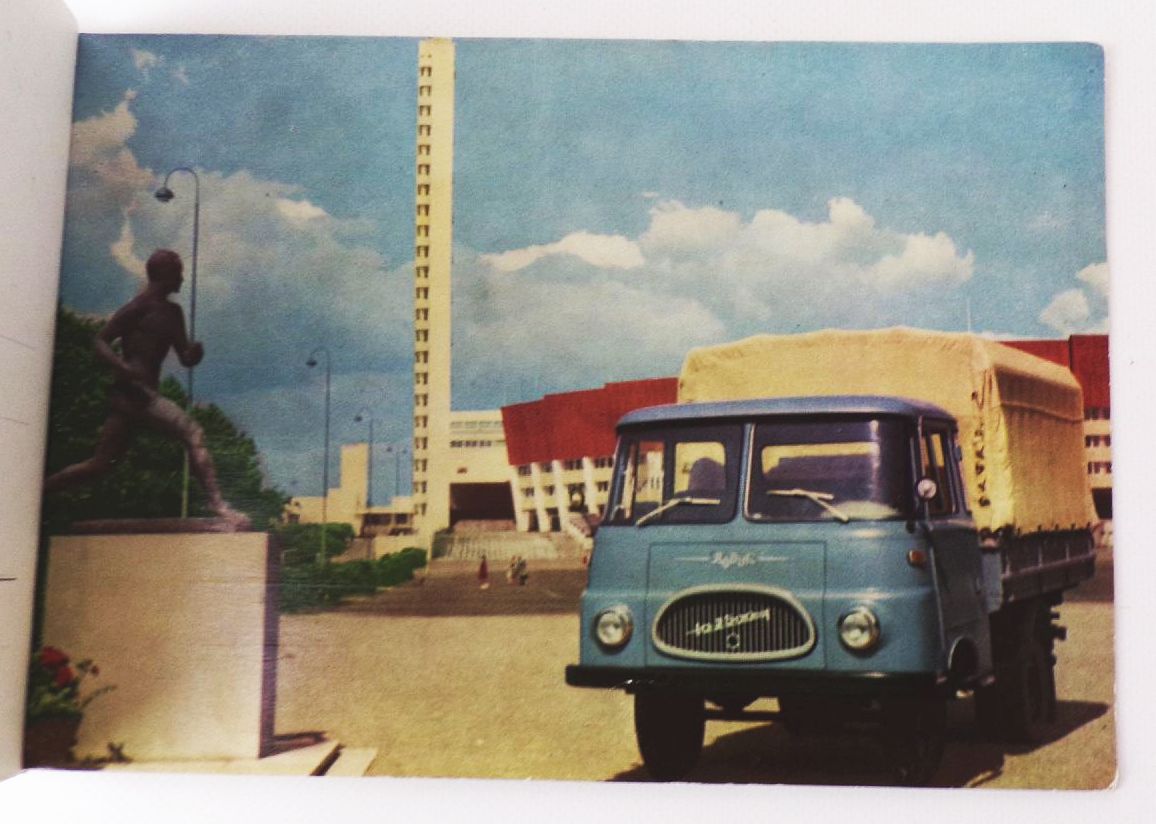 Robur Kraftfahrzeuge durch luftgekühlte Motoren überall und stets betriebssicher 