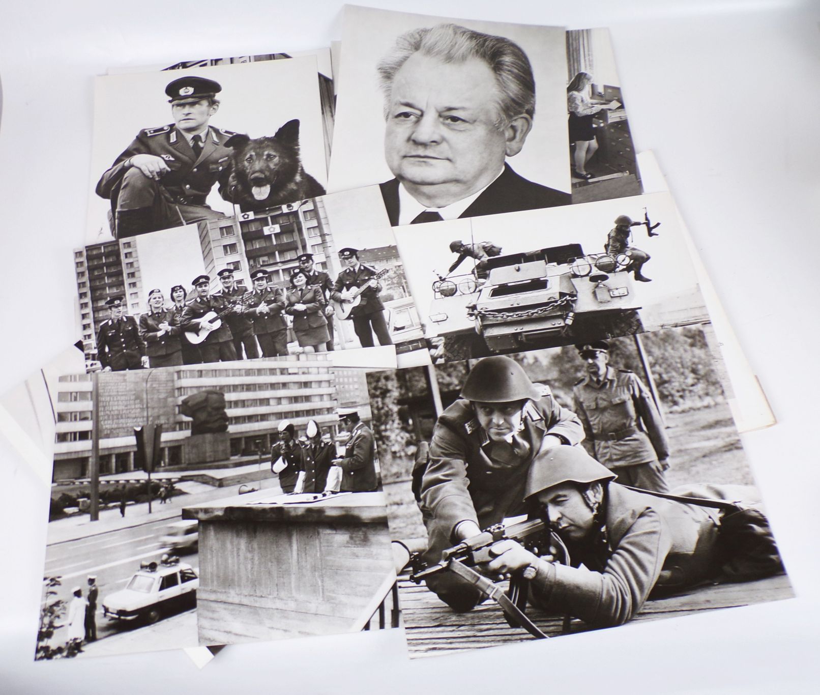 30 Jahre Deutsche Volkspolizei DDR Foto Mappe 1975 VP Fotografie 