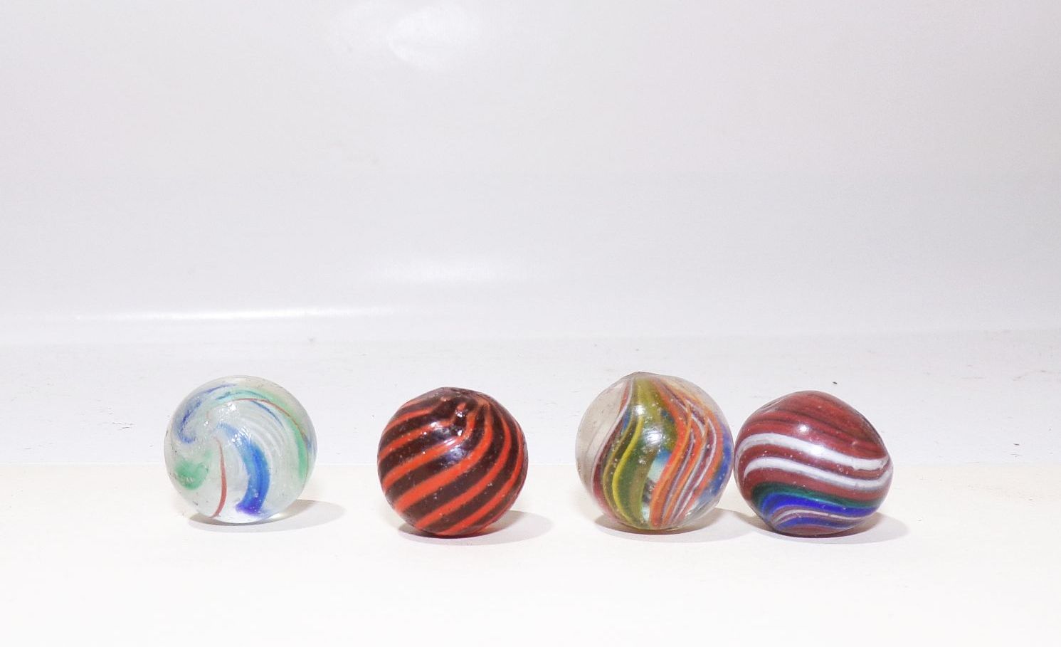 Alte Glasmurmeln 10 Stück wohl Lauscha Glas Murmel marbles Abriss Swirl