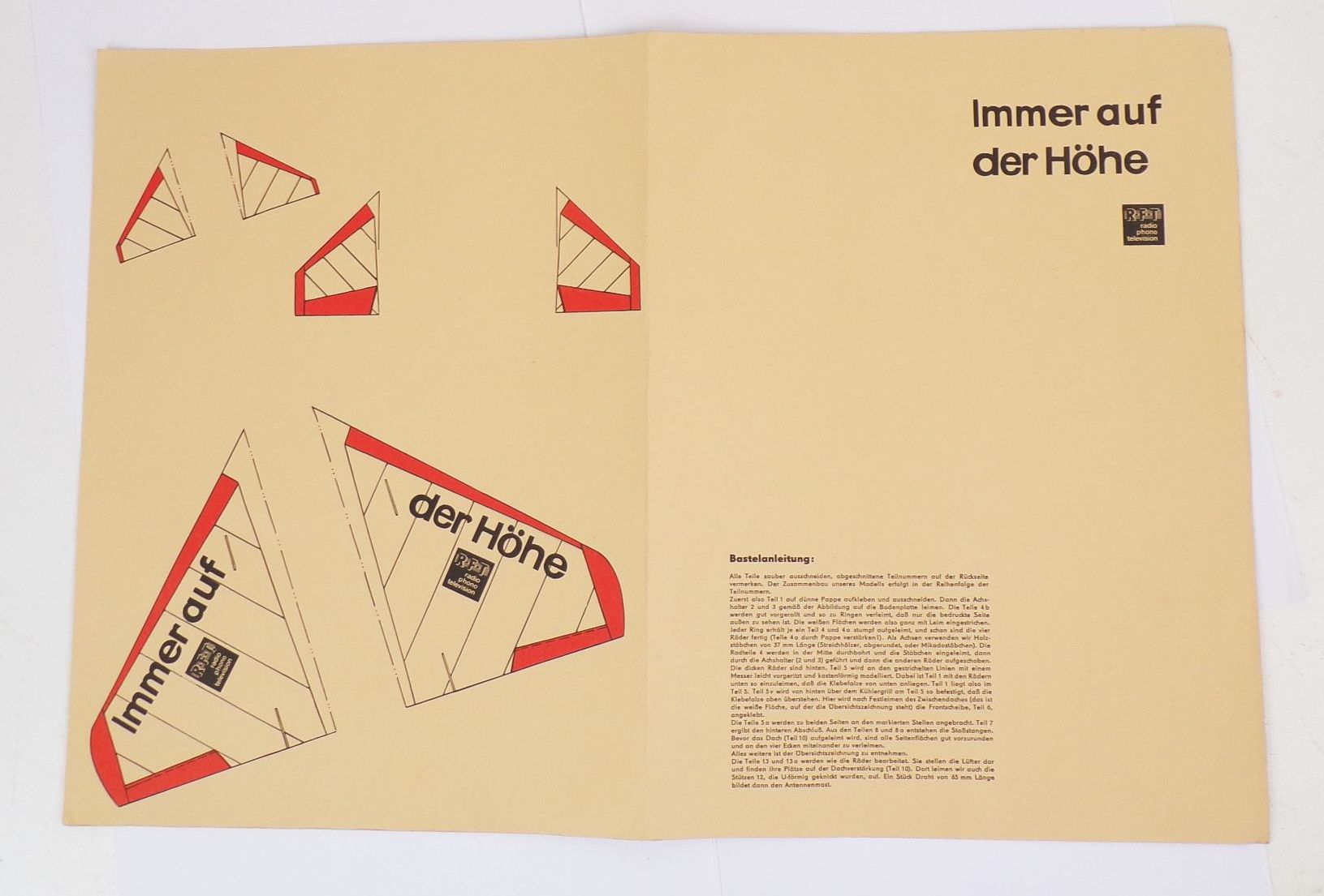 RFT Ausschneidebogen Immer auf der Höhe DDR 