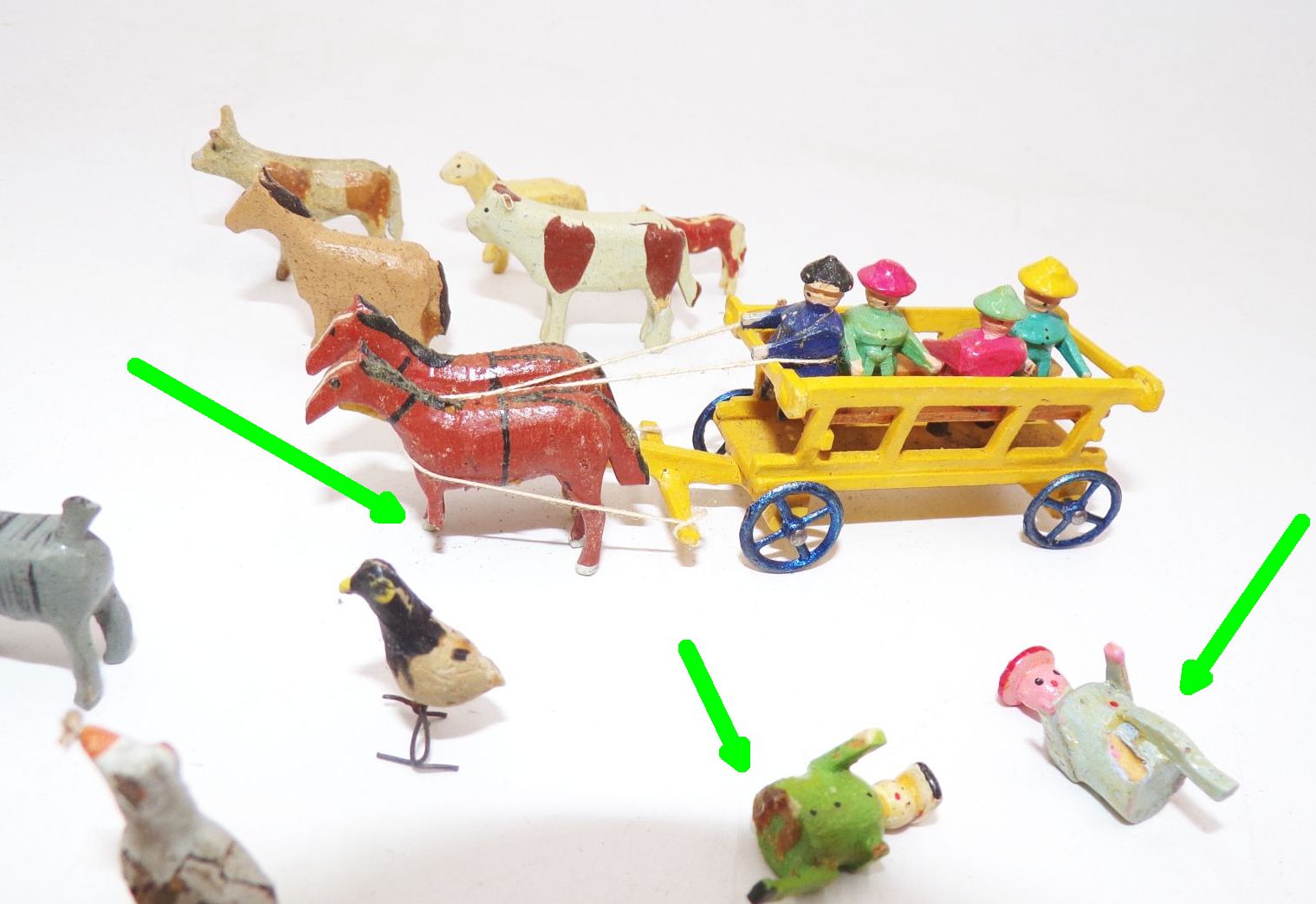 Altes Erzgebirge Spielzeug Miniaturen Pferdegespann Bäume Tiere 