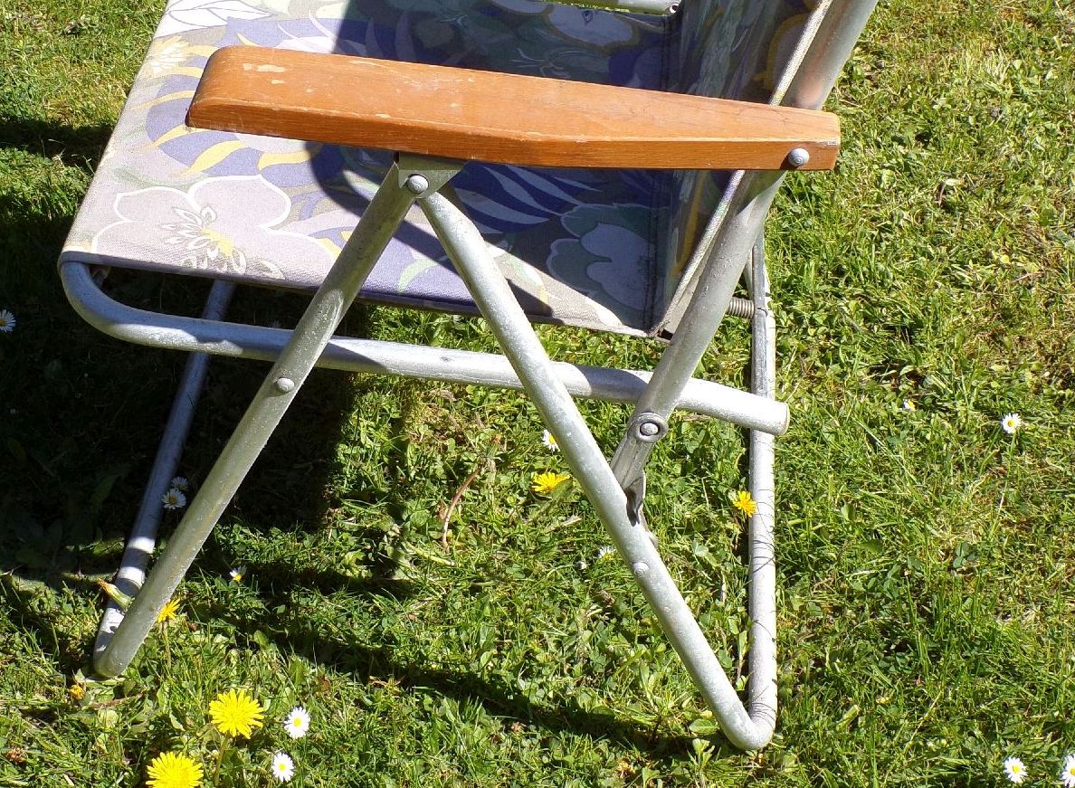 DDR Gartenstuhl Campingstuhl Bunt Blumen Klappstuhl 