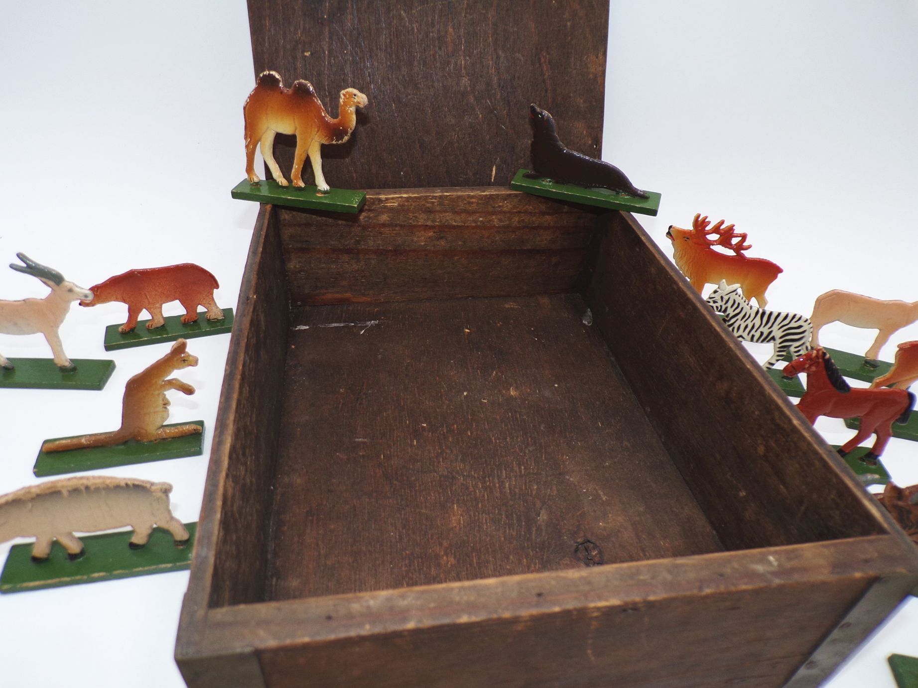 Konvolut Rossweiner Flachfiguren Tiere Haustiere Zoo Holzspielzeug Konvolut Rossweiner Flachfiguren Tiere Haustiere Zoo Holzspielzeug