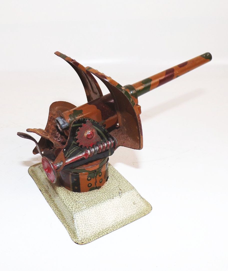 Altes Blech Geschütz drehbar Standgeschütz mimikry 2 Wk 