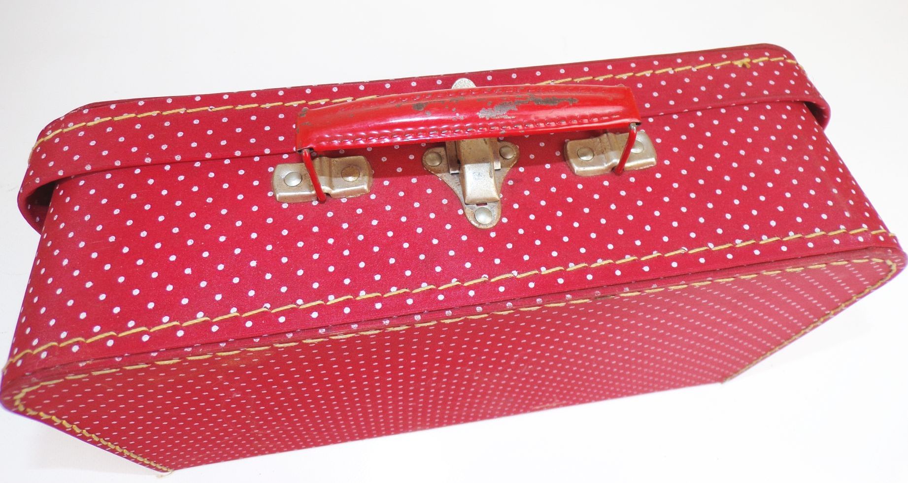 Alter Koffer Kinderkoffer Rot 60 er 70er DDR Tragekoffer Spielzeugkoffer Alter Koffer Kinderkoffer Rot 60 er 70er DDR Tragekoffer Spielzeugkoffer