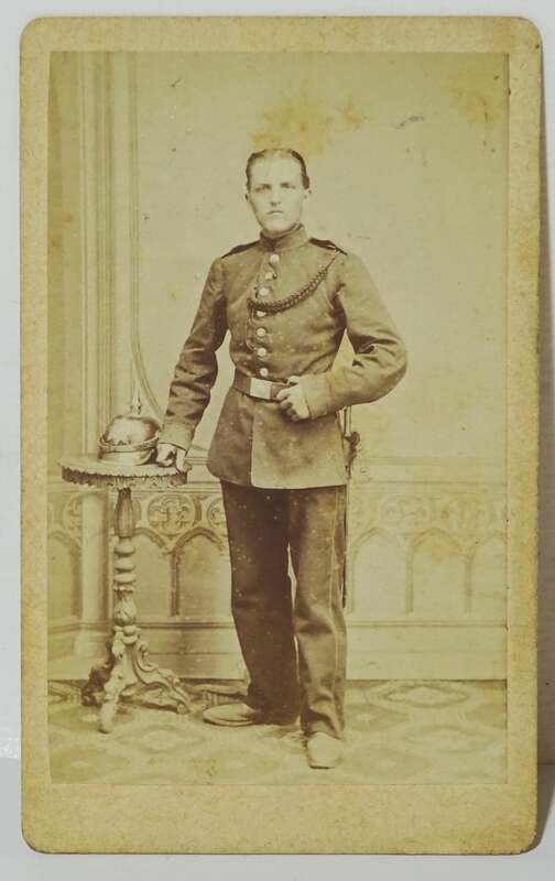CdV Foto Soldat Pickelhaube Schützenschnurr Hirschfänger 1870 1871 Zittau 