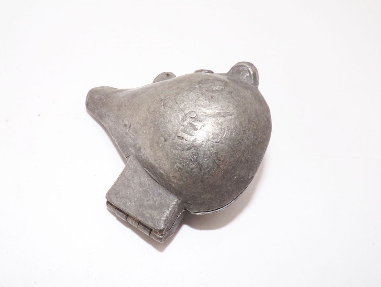 Vintage Konditorform Birne uralte Form aus Zinn Marzipanform 