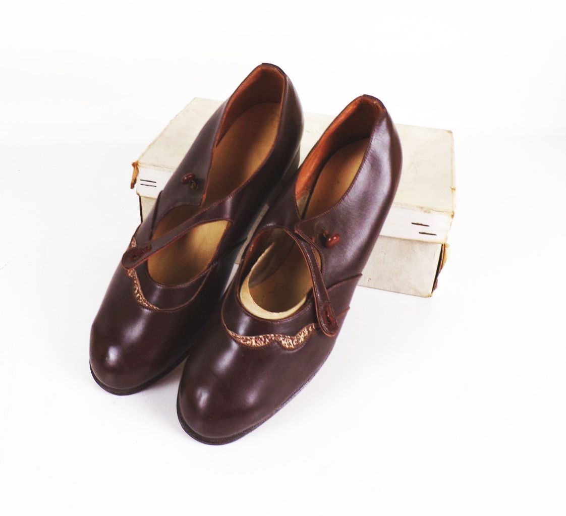 Alte Mädchen Schuhe Damenschuhe braun Größe 34 NOS 1940er OVP